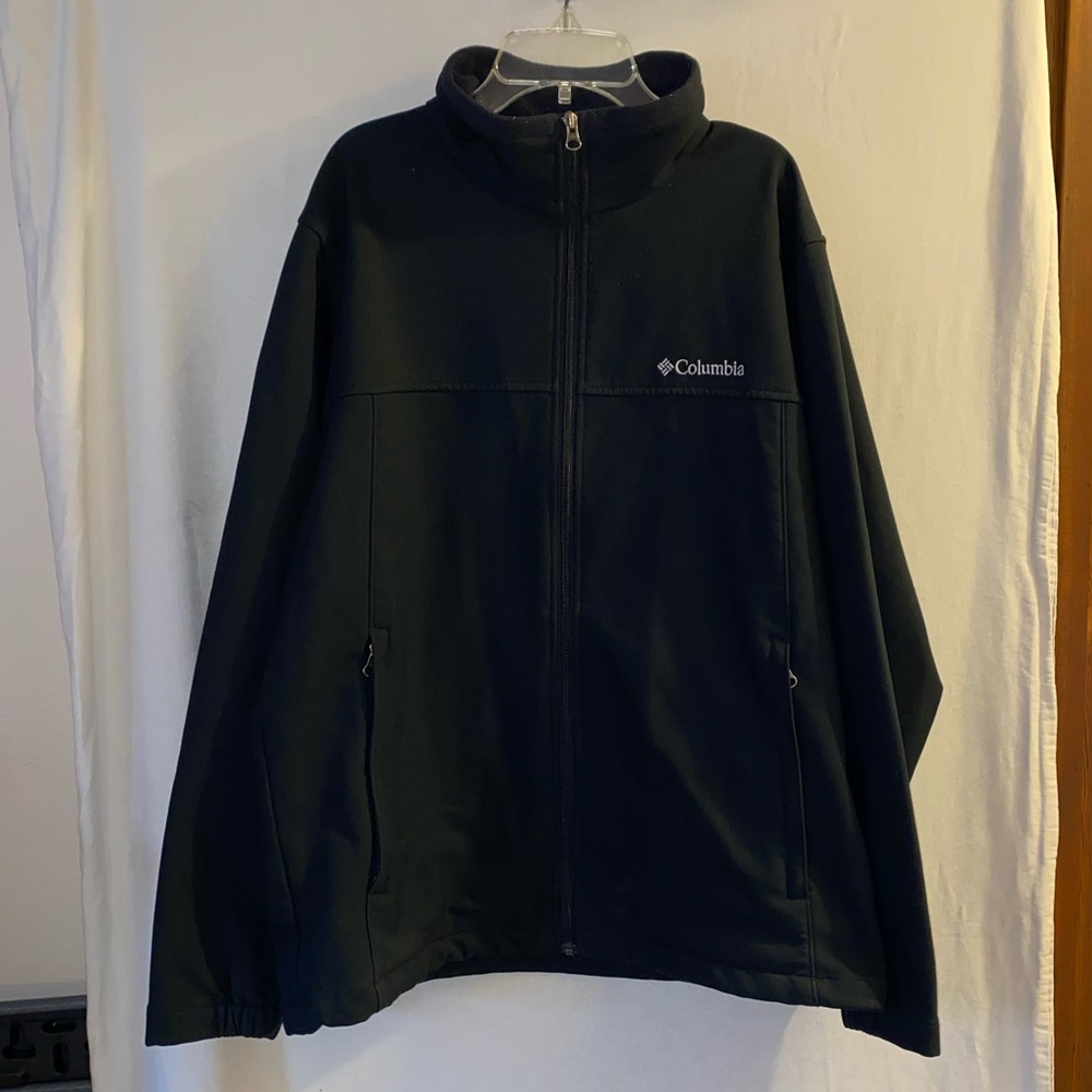 Columbia Jacket. Black. Size Large